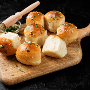 garlic herb dinner roll