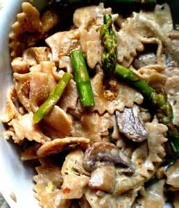chicken farfalle with asparagus and walnuts